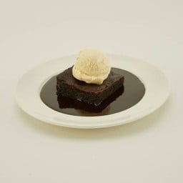 บราวนี่ช็อกโกแลต ไอศกรีมวนิลา