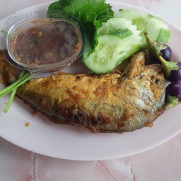 ปลาทูทอด 1 ตัว+น้ำพริกกะปิ