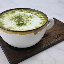 MATCHA LATTE (HOT)