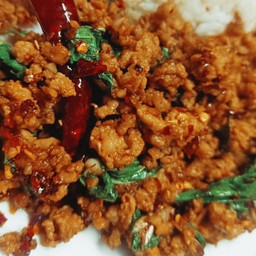 กับข้าว กระเพรา ผัดพริกแห้ง