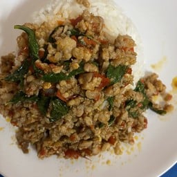 กะเพราน้องเอื้องผึ้ง