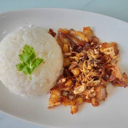 บ้านอันแสน ต้นอ่อนทานตะวัน & ผักสลัด