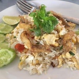 ข้าวผัดปลาสลิดใส่ไข่