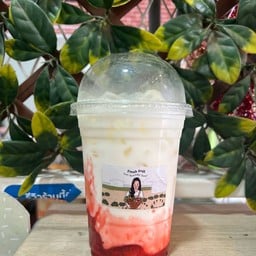 นมสดสตอเบอร์รี่เย็น