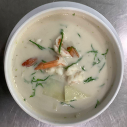 ต้มกะทิยอดมะพร้าวกุ้ง