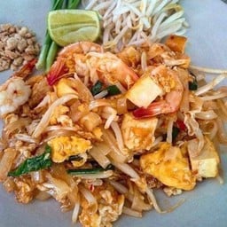 ผัดไทยกุ้งสด