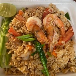 อาหารตามสั่งบ้านพี่ปกป้อง