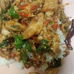 ป้าน้อย อาหารตามสั่ง(ต้นสน)