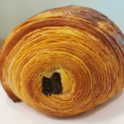 ครัวซองต์ช็อคโกแลต (Pain Au Chocolate)