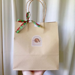 ถุงคราฟท์ ผูกริบบิ้นใส่ขนมสร้างความประทับใจให้ผู้รับ สำหรับหมวด cake & bakery เท่านั้น