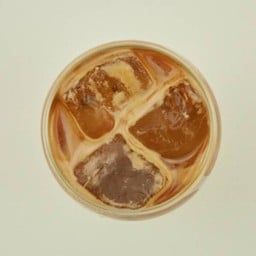 คาเฟ่ ลาเต้ (เย็น)