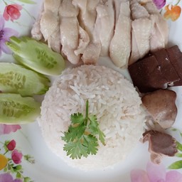 ข้าวมันไก่นายวีณ