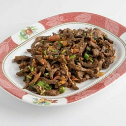 ตับ-ไตผัดหัวหอมและมะเขือเทศ