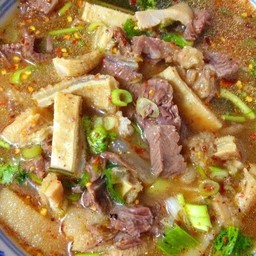 ต้มแซ่บเนื้อ