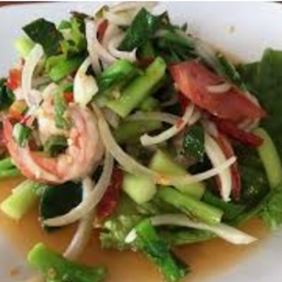 ยำคะน้ากุ้ง