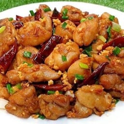 ไก่คั่วพริกเกลือ กับข้าว