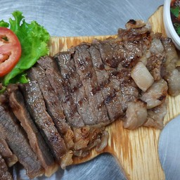 เนื้อย่างจิ้มแจ่ว