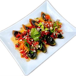 ยำไข่เยี่ยวม้า