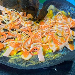 พิซซ่า ไข่ไก่ แฮม ปูอัด ไส้กรอก