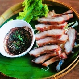 คอหมูย่าง