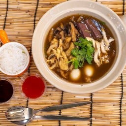 ร้านกุ้งอบวุ้นเส้นเศรษฐี ปลวกแดง