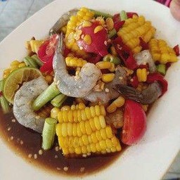 ตำข้าวโพดกุ้งสด(ปลาร้า)