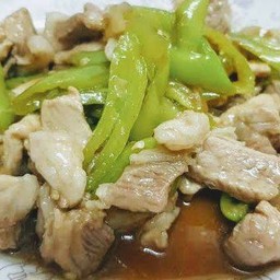 ผัดพริกหยวกหมู (กับข้าว)