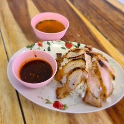 ข้าวหน้าคอหมูย่าง