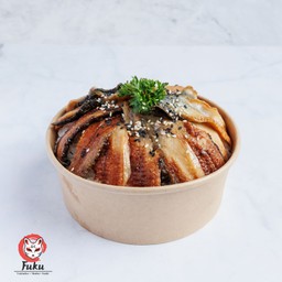 ข้าวหน้าปลาไหลพรีเมี่ยม. ฟรีไข่ดองโชยุ