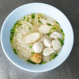 ผลไม้ปลอกพร้อมทาน