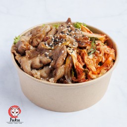 ข้าวหน้าหมูซอสทาเระ !!ฟรี กิมจิ!!