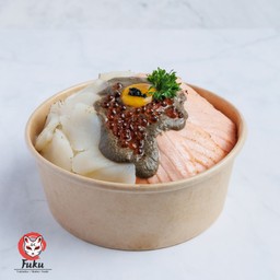 ข้าวหน้าแซลมอนโอตะเตะเบิร์นไฟ+ มันปูคานิมิโซะ