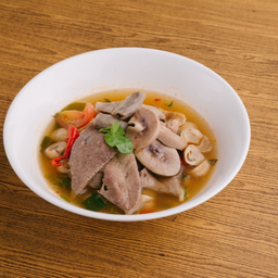 ต้มแซ่บเครื่องในหมู