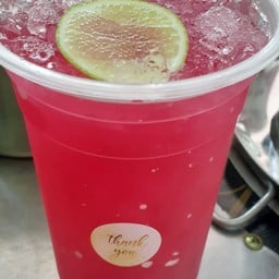 น้ำแดงมะนาว