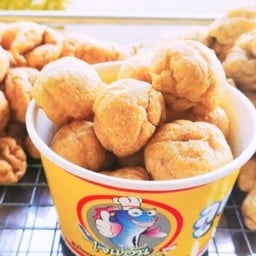 ลูกชิ้นปลาระเบิด หมูแดด  ปีกไก่ทอดน้ำปลา  กระพรุนน้ำมันงา บิ๊กซีดอนจั่น