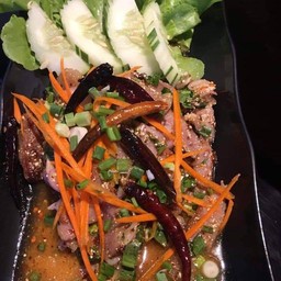 น้ำตกเนื้อย่าง