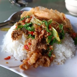 อาหารตามสั่ง หอยทอด ผัดไทย