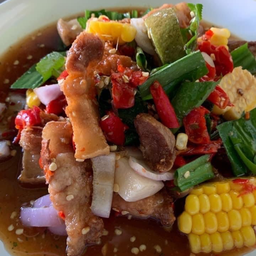 ยำนัวคอหมูย่าง