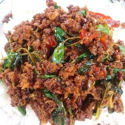 ก๋วยเตี๋ยวเนื้อตุ๋นราชา