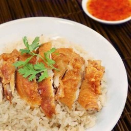 ข้าวมันไก่ทอด