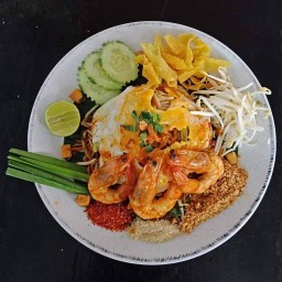 ผัดไทยสองเส้นสูตรโบราณ By ลุงหน่อย อุตรดิตถ์