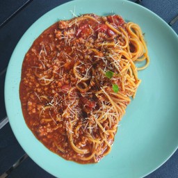 Bolognese spaghetti สปาเก็ตตี้ผัดซอสหมูมะเขือเทศ