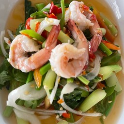 ยำคะน้ากุ้งสด