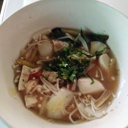 ต้มยำเห็ดน้ำใส
