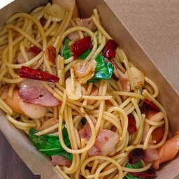 สปาเก็ตตี้ผัดพริกแห้ง