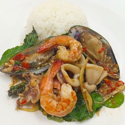 ข้าวผัดฉ่าทะเล