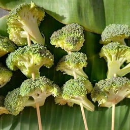 น้องบาสหม่าล่า @ ตลาดนาราว