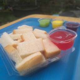 ขนมปัง วิปสตอเบอรี่