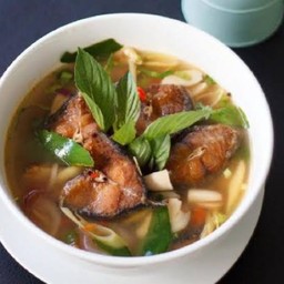 ต้มโค้งปลาดุกทอดกรอบ