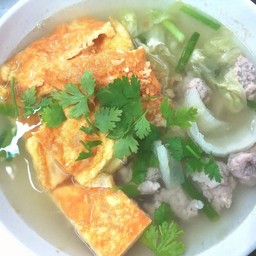 ต้มจืดไข่น้ำหมูสับ(กับ)